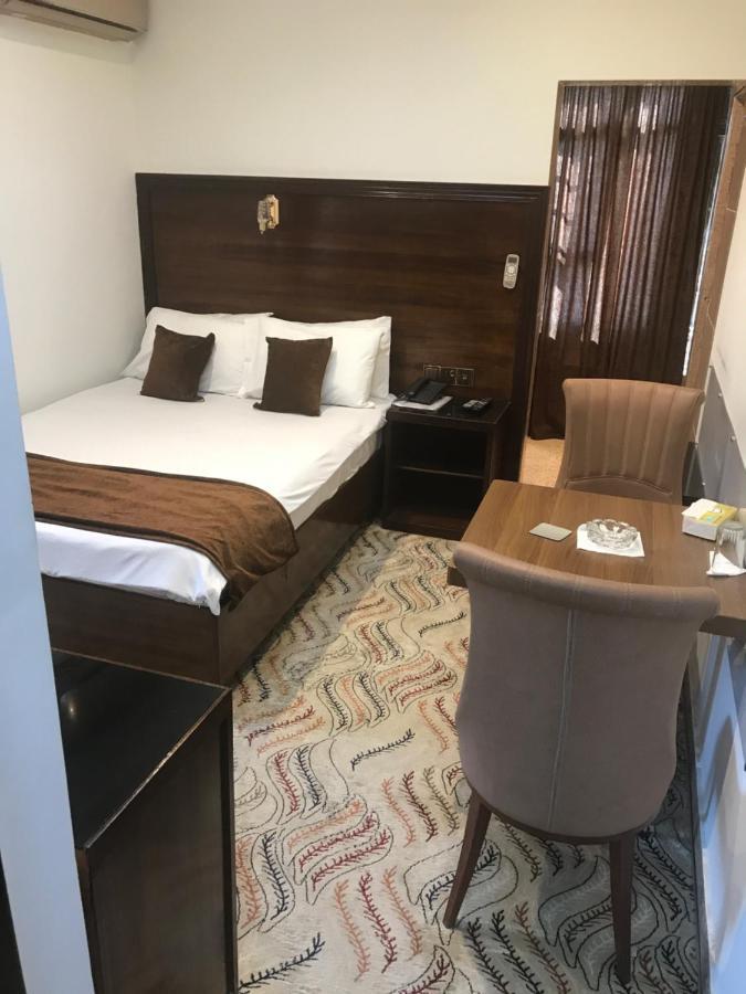 Castle Hotel Basra Екстериор снимка