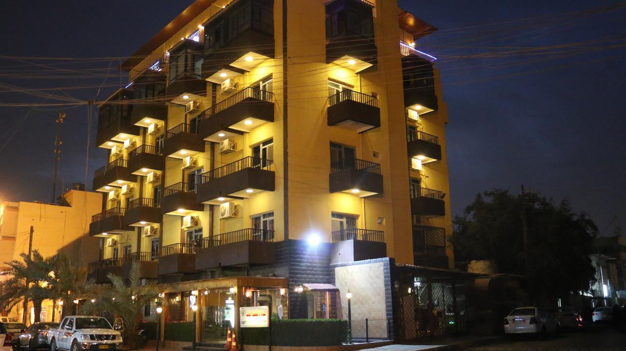Castle Hotel Basra Екстериор снимка